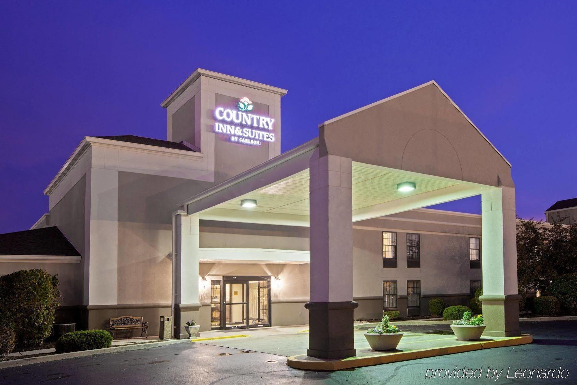 Country Inn & Suites By Radisson, Greenfield, In Exterior photo